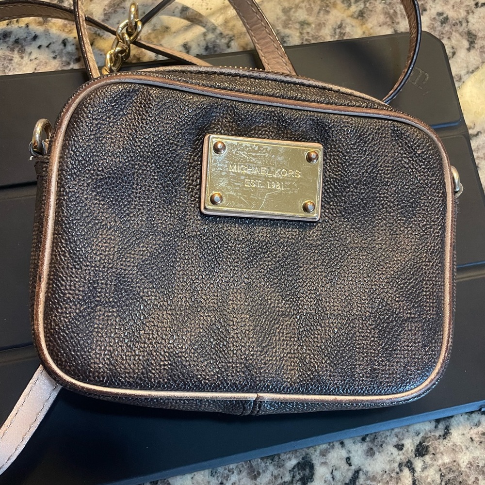 Michael Kors crossbody bag